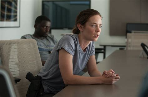 emily blunt nudity|Sicario Star Emily Blunt on Ditching the Movies Nude Scene